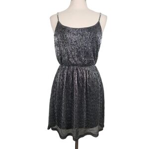 Everly Silver Shimmer Vertical Striped Spaghetti Straps Dress Women's Size Small